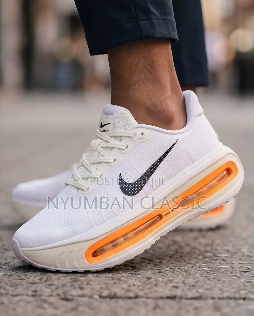 Sports Running Nike Vomero Premium