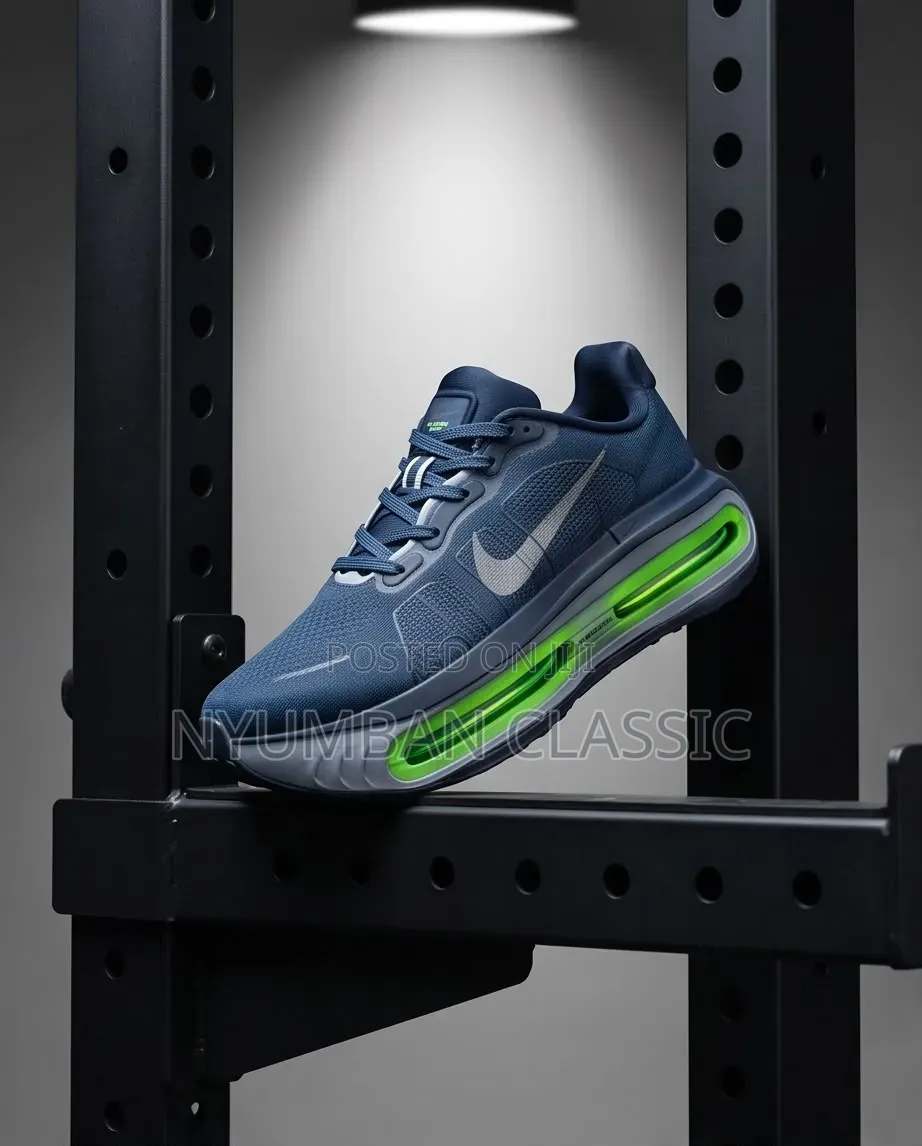 Sports Running Nike Vomero Premium