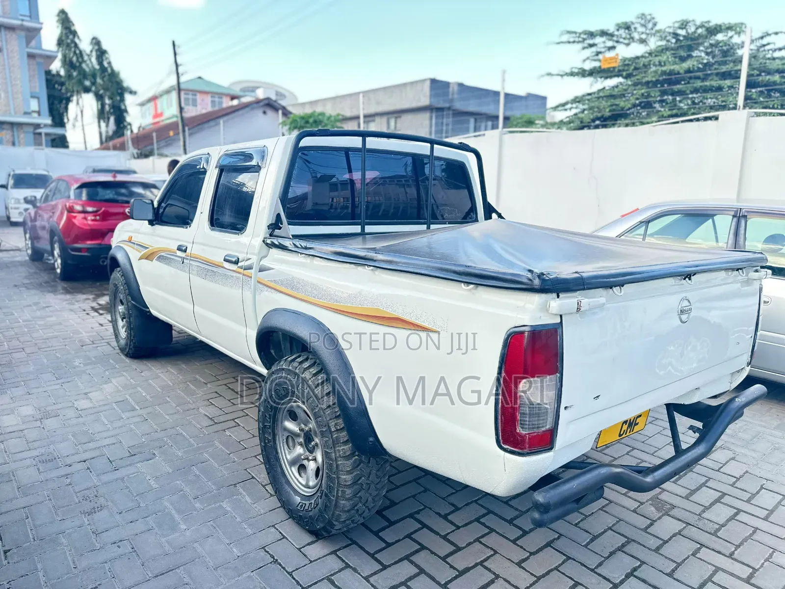 Nissan Hardbody 2015 White