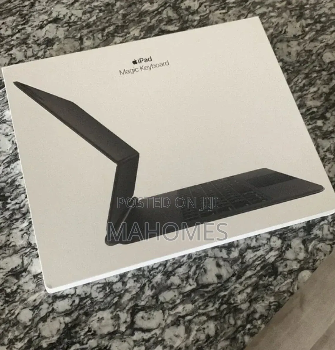 MAGIC KEYBOARD iPad Pro 12.9 (6th Gen)