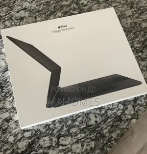MAGIC KEYBOARD iPad Pro 12.9 (6th Gen)