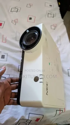 Nec Projector 4k,4000-Lumens