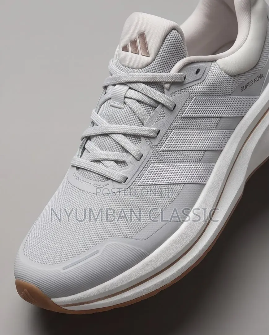 Running Adidas Supernova