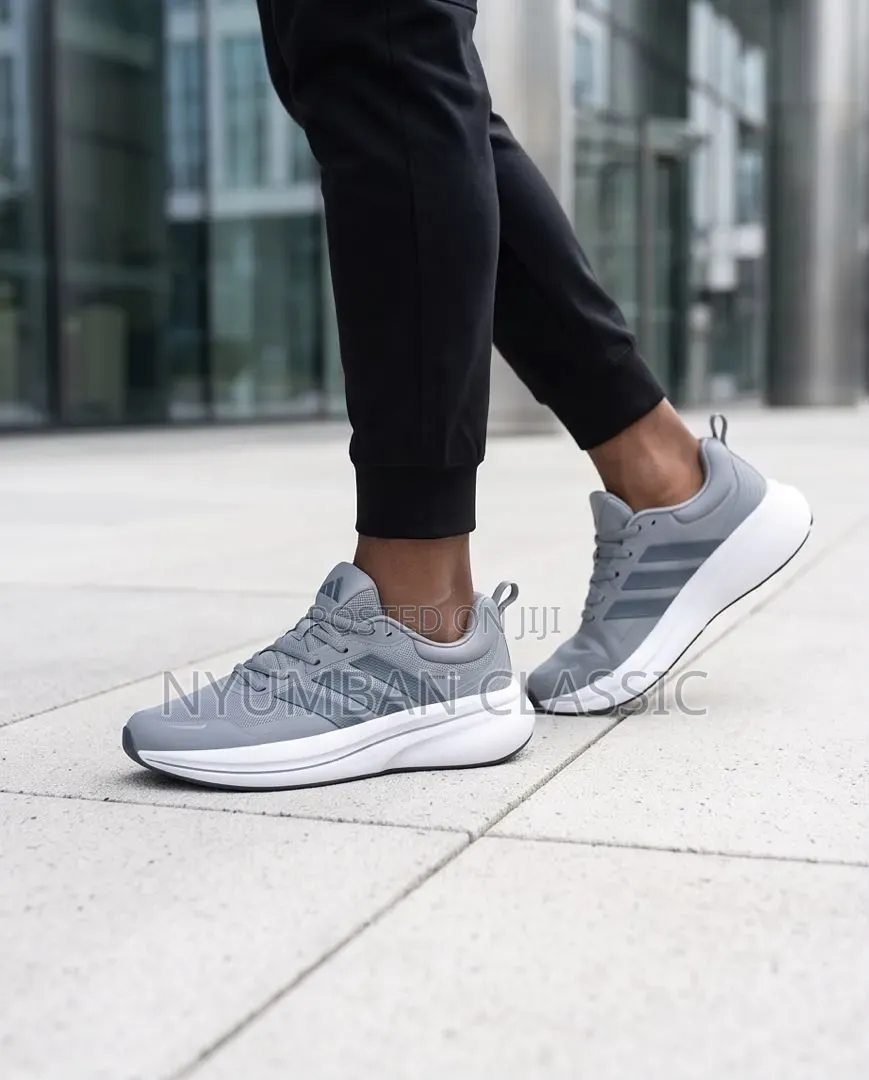 Running Adidas Supernova