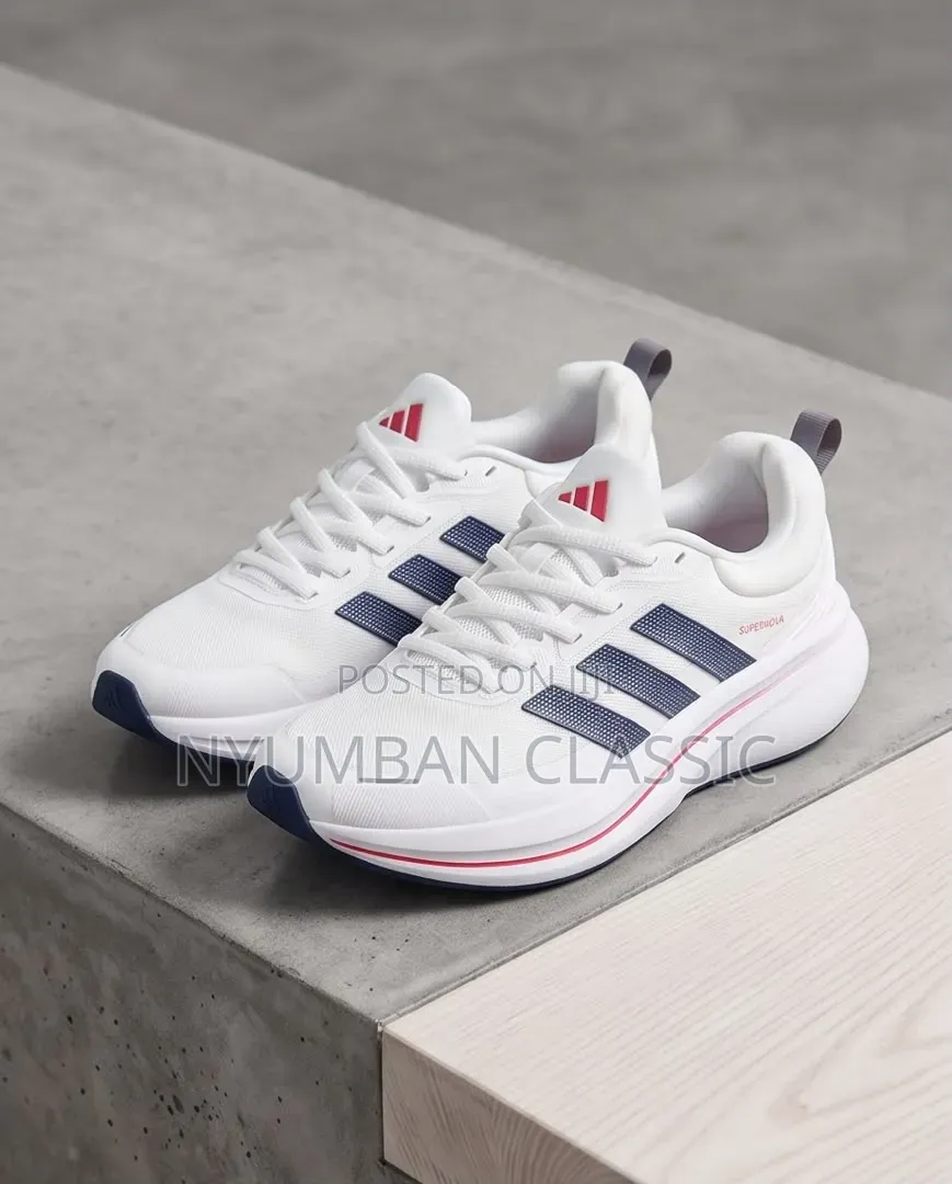 Running Adidas Supernova