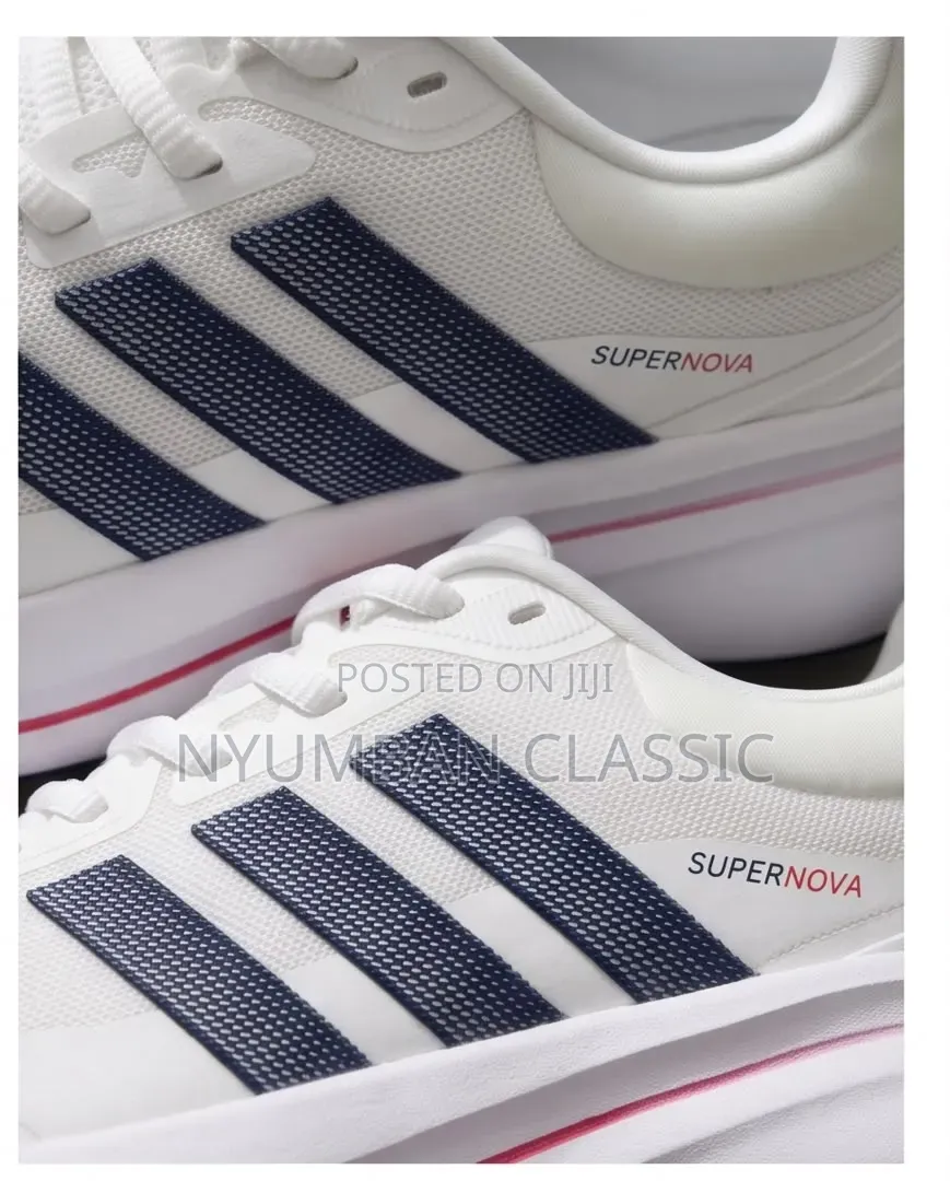 Running Adidas Supernova