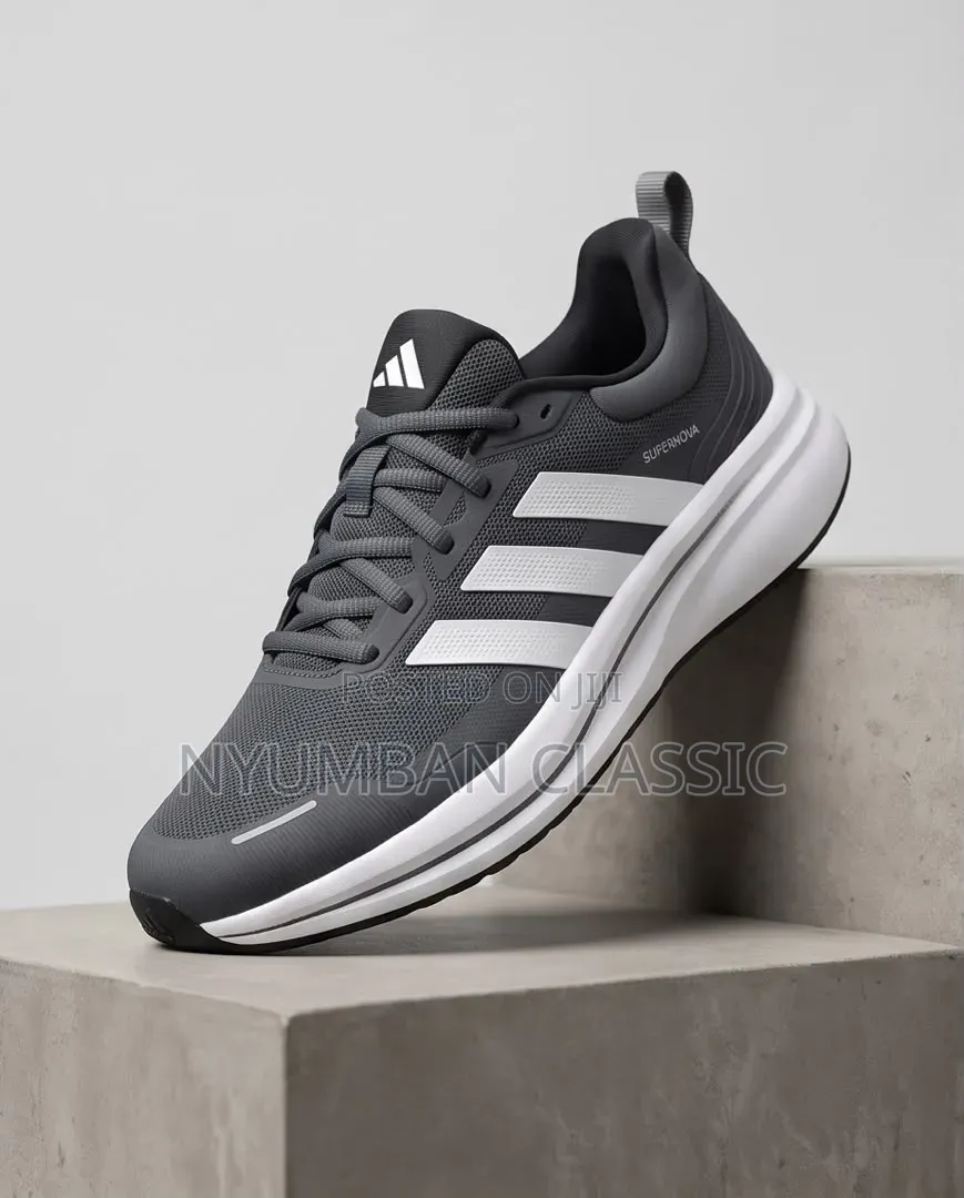 Running Adidas Supernova