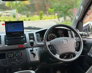 Toyota HiAce 2007 Black