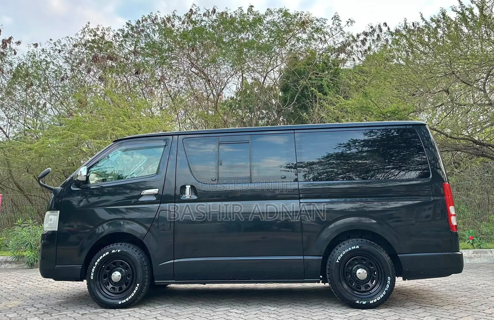 Toyota HiAce 2007 Black