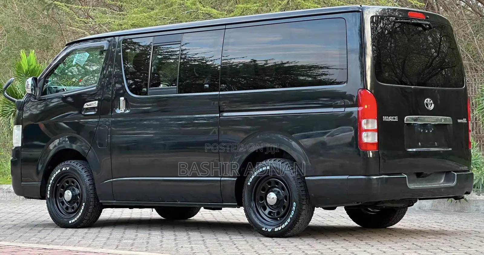 Toyota HiAce 2007 Black