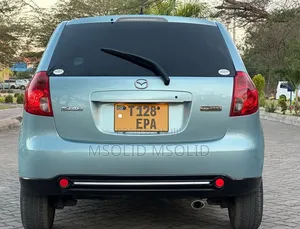 Mazda Verisa 2008 Silver