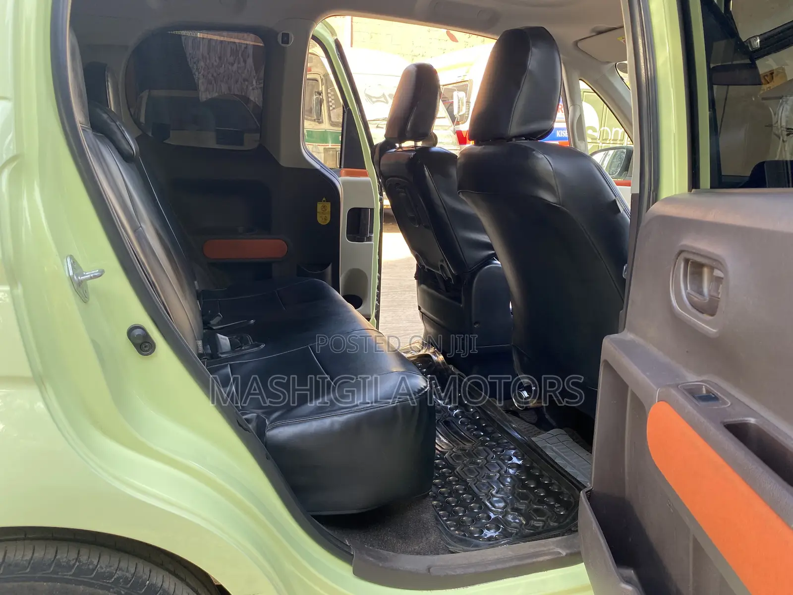 Toyota Porte 2013 Green