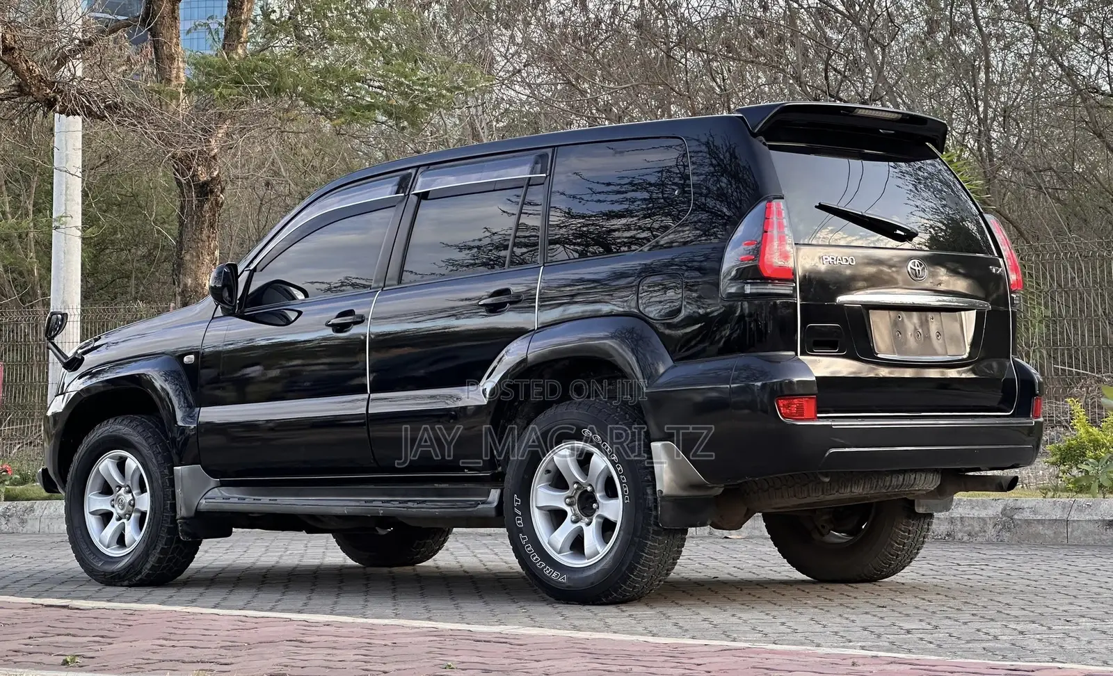 Toyota Land Cruiser Prado 2005 Black