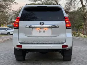 Toyota Land Cruiser Prado 2023 Beige
