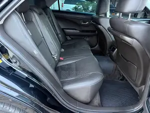 Toyota Crown 2010 Black