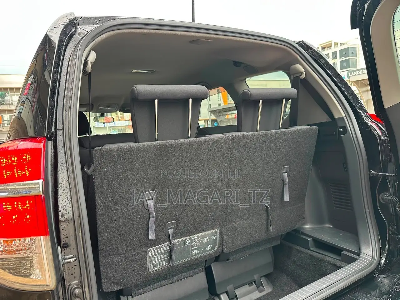 Toyota Vanguard 2010 Black