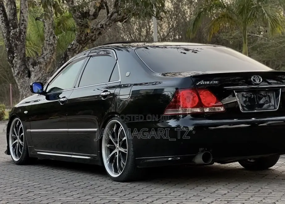 Toyota Crown 2007 Black
