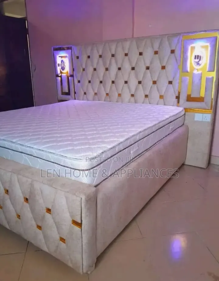 High-Quality Bed 5/6 Color Cream