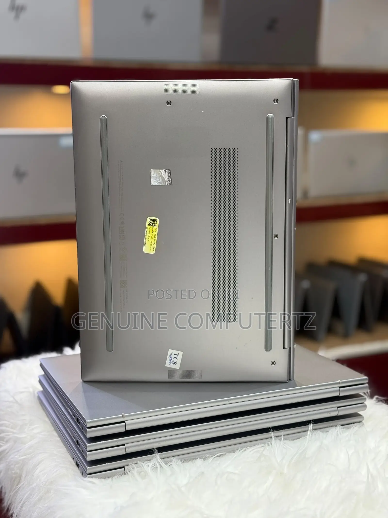 Laptop HP ZBook Firefly G9 16GB Intel Core i7 SSD 512GB