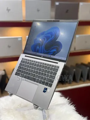 Laptop HP ZBook Firefly G9 16GB Intel Core i7 SSD 512GB