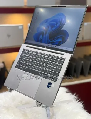 Laptop HP ZBook Firefly G9 16GB Intel Core i7 SSD 512GB