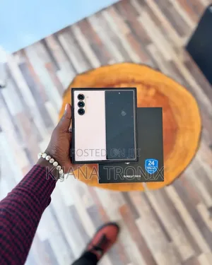 New Samsung Galaxy Z Fold6 256 GB Gold