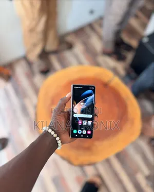 New Samsung Galaxy Z Fold4 256 GB Gray
