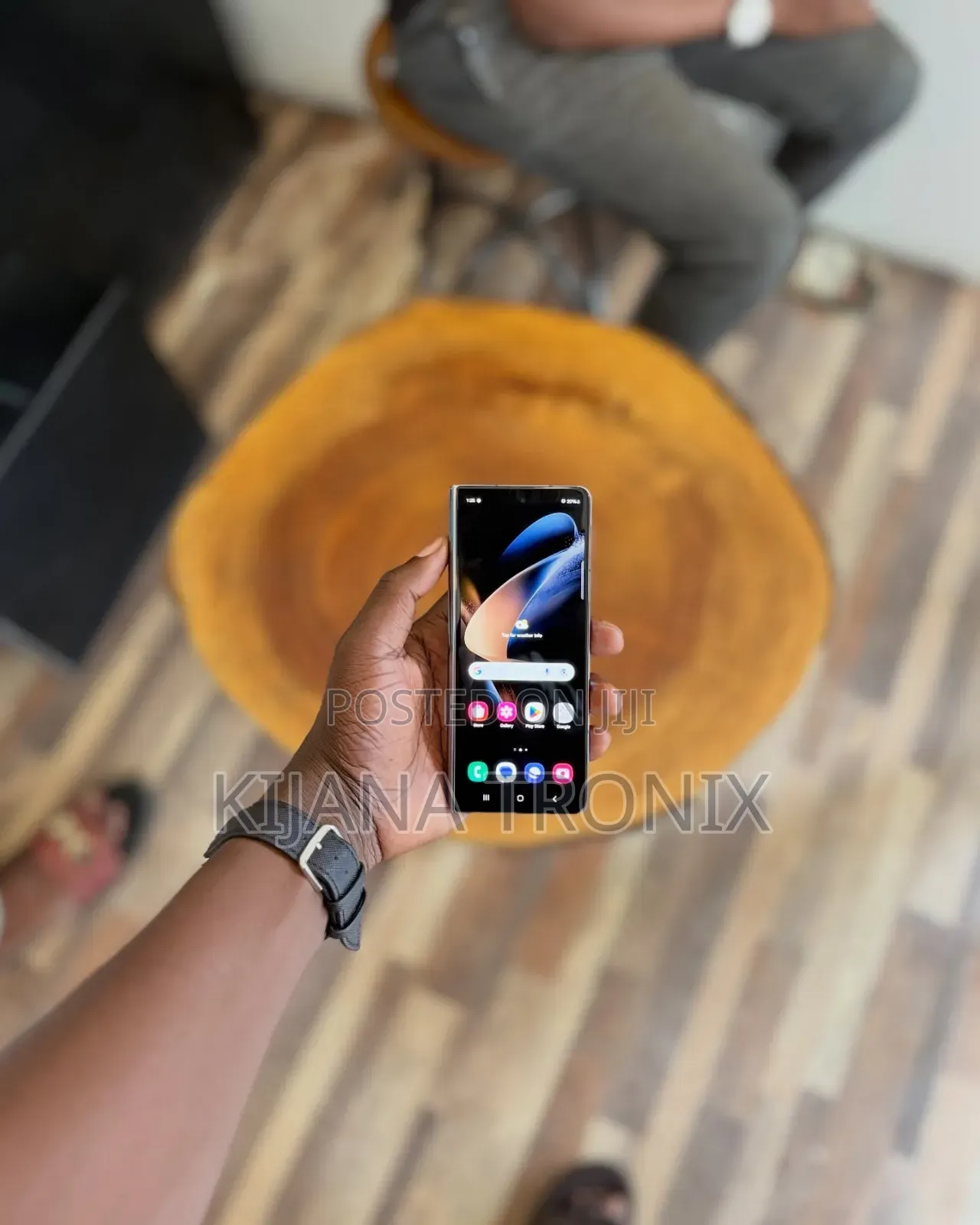 New Samsung Galaxy Z Fold4 256 GB Gray