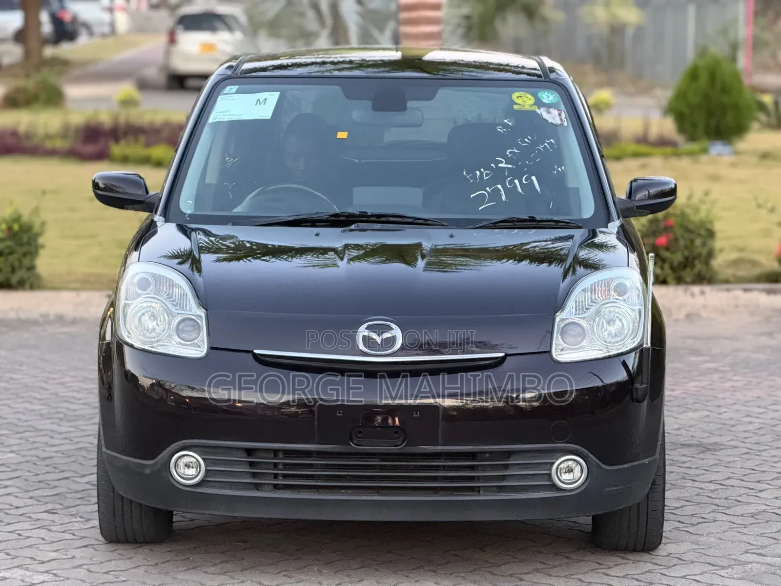 Mazda Verisa 2005
