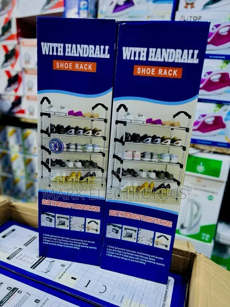 Shoe Rack With Handrall