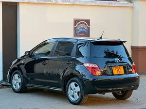 Toyota IST 2006 Black