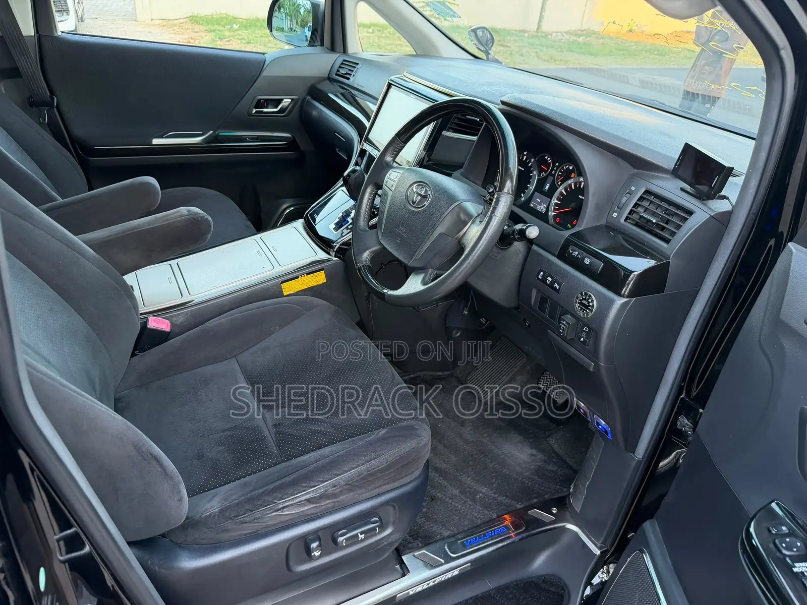 Toyota Vellfire 2011 Black