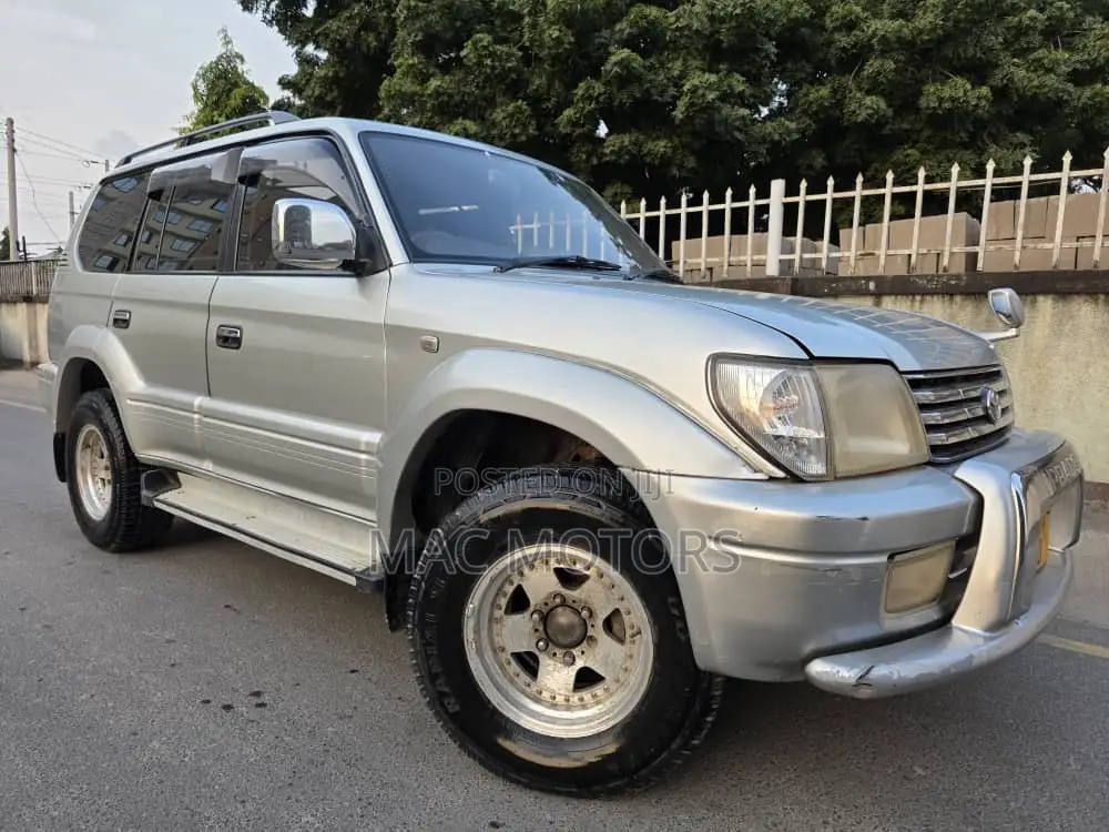 Toyota Land Cruiser Prado 2.7 16V 5dr 2001 Silver