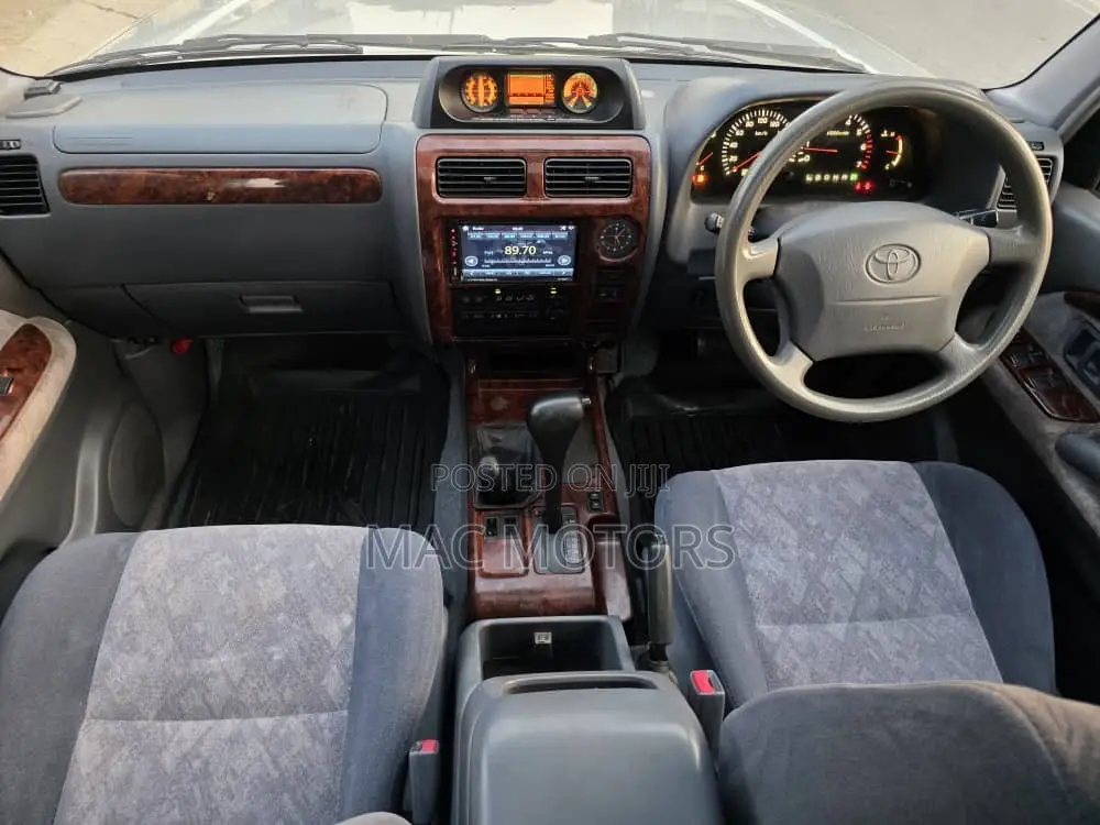 Toyota Land Cruiser Prado 2.7 16V 5dr 2001 Silver