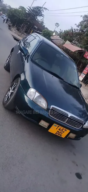 Toyota Starlet 2003 Beige