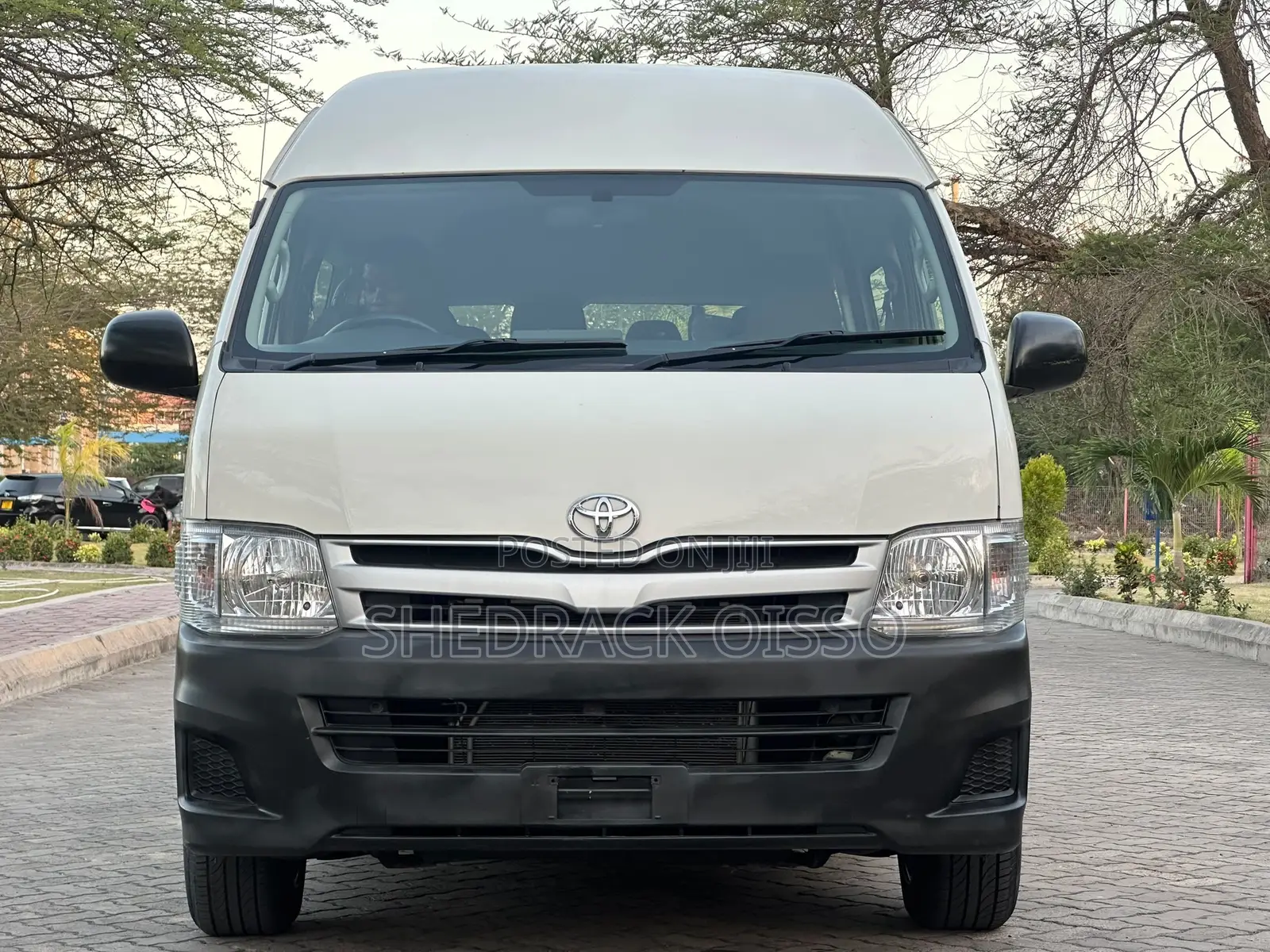 Toyota Quantum 2005 White