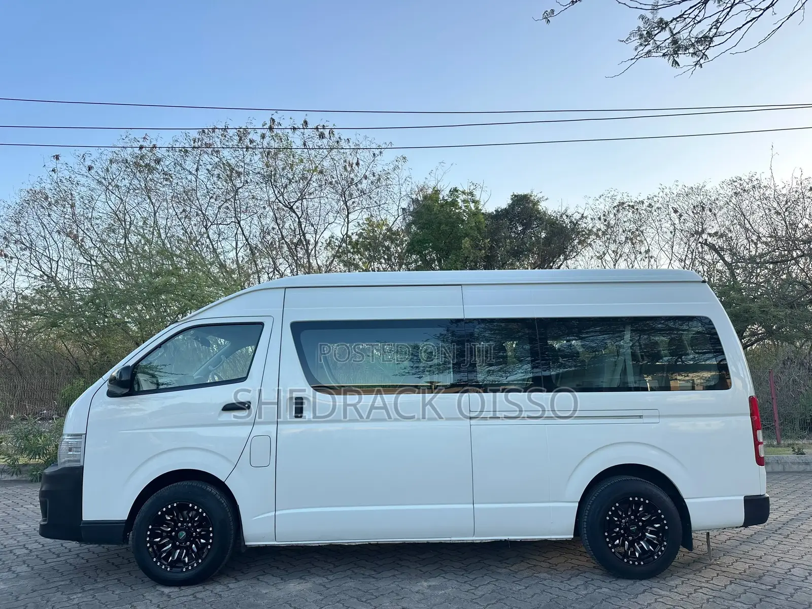 Toyota Quantum 2005 White