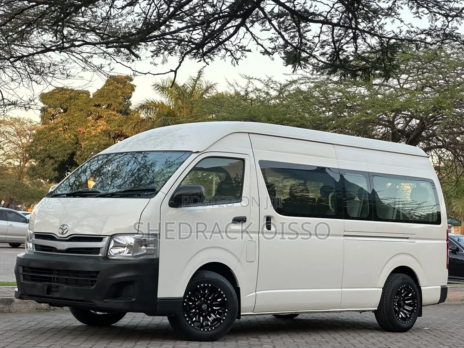 Toyota Quantum 2005 White