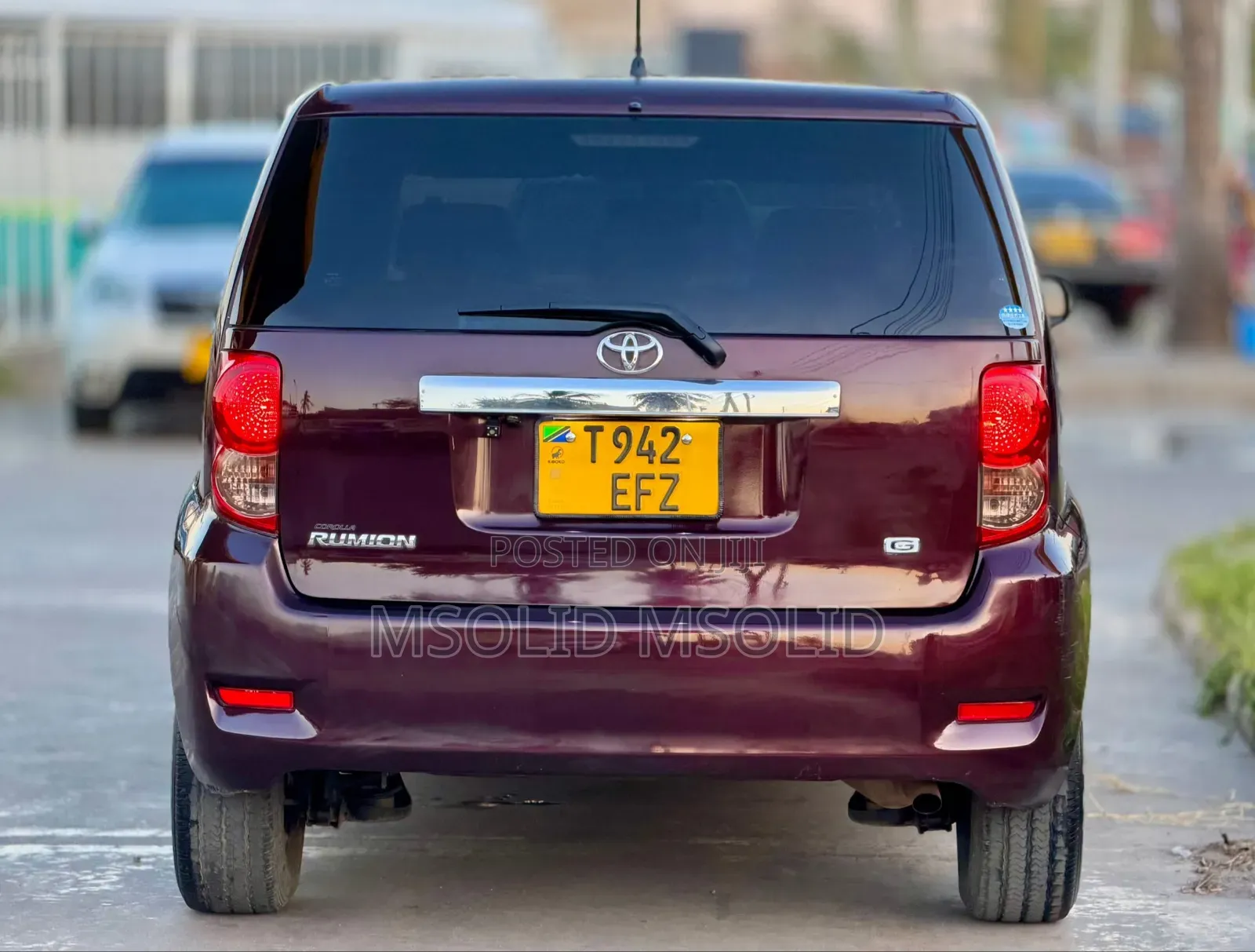 Toyota Corolla Rumion 2010 Burgundy