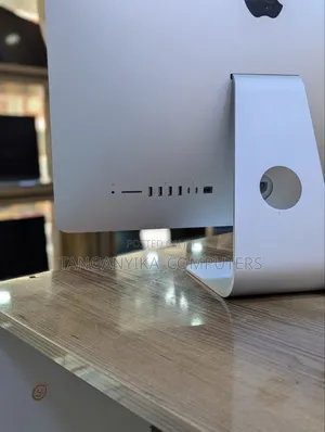 Desktop Computer Apple iMac 8GB Intel Core i5 SSD 256GB