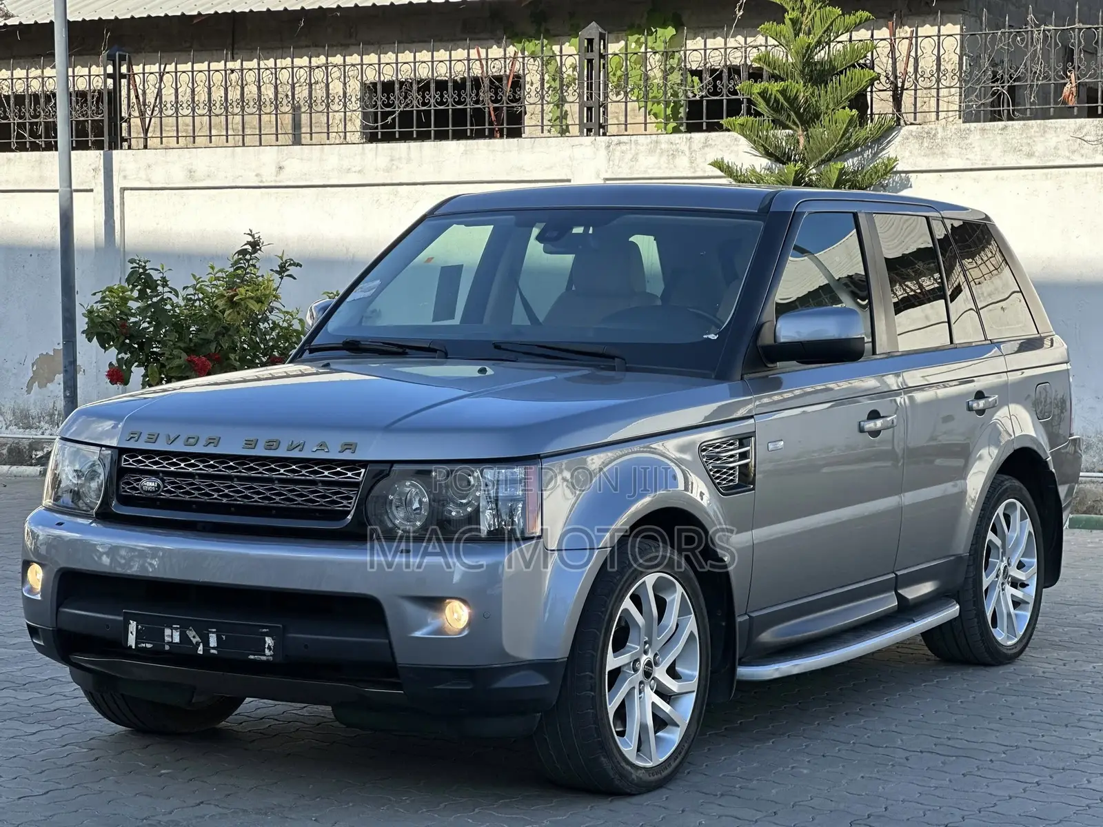 Land Rover Range Rover 2013 Gray