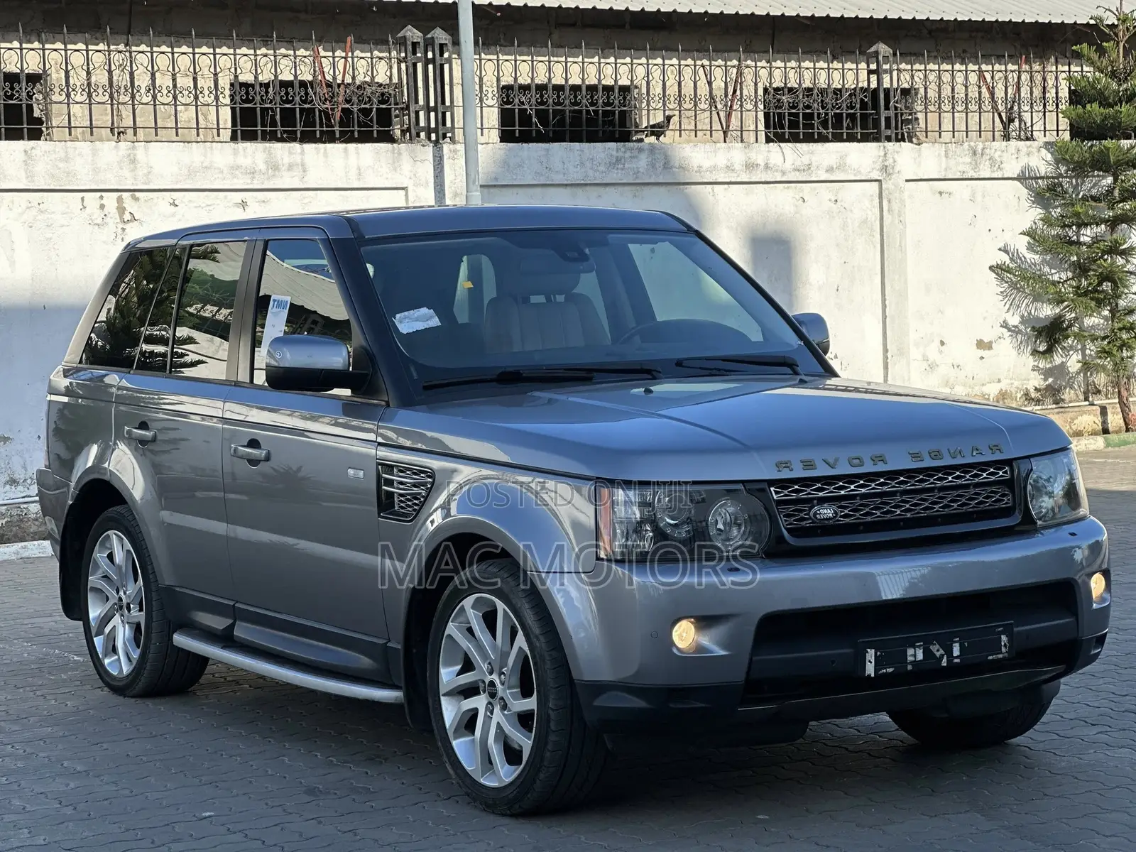Land Rover Range Rover 2013 Gray