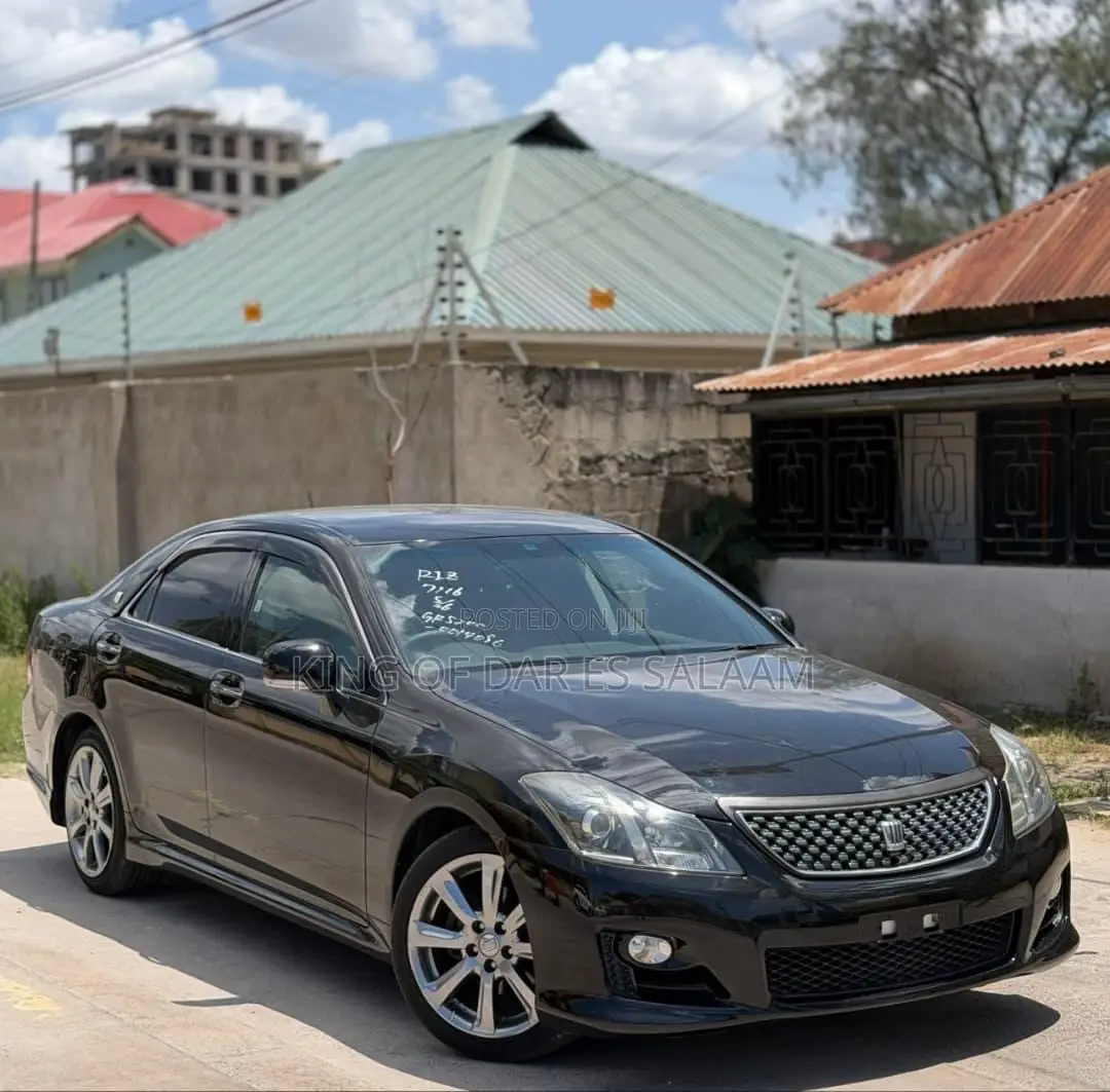 Toyota Crown 2009 Black