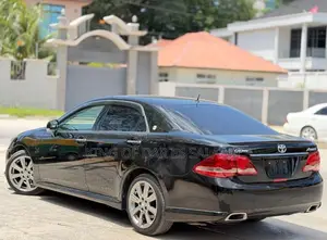 Toyota Crown 2009 Black