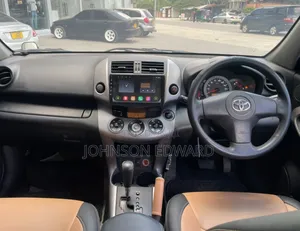 Toyota RAV4 2008 White