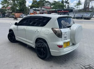 Toyota RAV4 2008 White