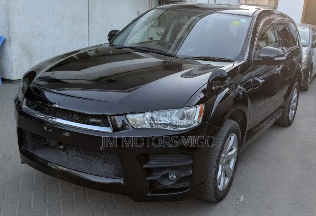 Mitsubishi Outlander 2012 Black