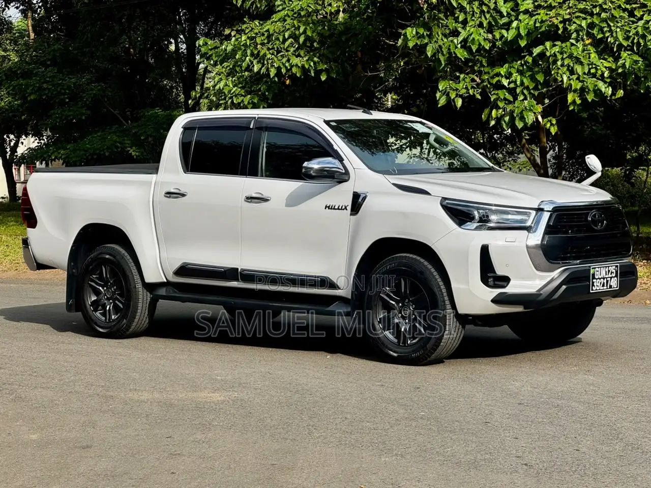 Toyota Hilux 2020 White