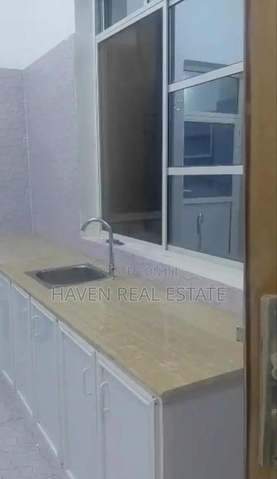 4bdrm Apartment in Mjini for rent