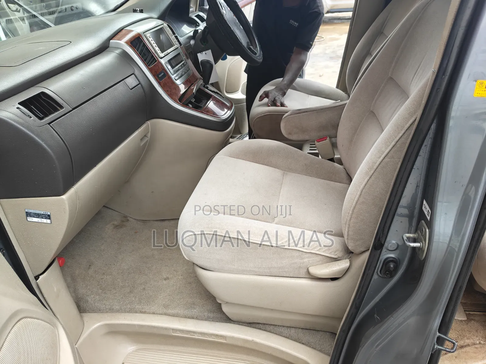 Toyota Alphard 2.4 Petrol AWD 2002 Gray